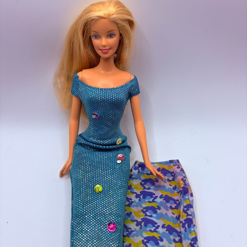 Mattel Secret Messages 1999 Barbie In Cool Clips Teresa Dress Camo Skirt Doll
